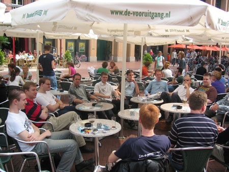 Afbeeldingslocatie: http://www.tweakers.net/ext/f/66008/full.jpg