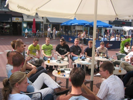 Afbeeldingslocatie: http://www.tweakers.net/ext/f/66012/full.jpg