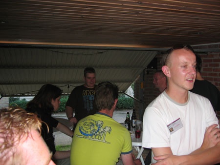 Afbeeldingslocatie: http://www.tweakers.net/ext/f/66027/full.jpg